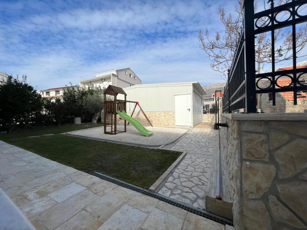Villa Maci Kaštela Exteriör bild